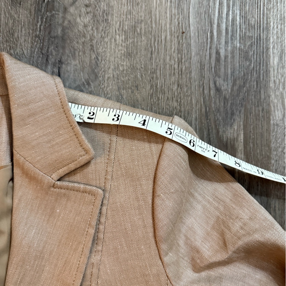 White House Black Market 10P Tan Blazer. Patch pockets excellent condition. - Picture 7 of 14
